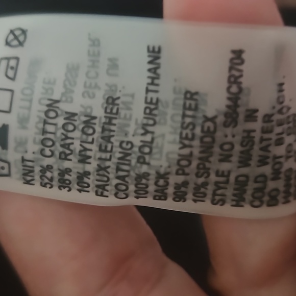 ALLISON DALEY Black vest faux leather in front 3x - Picture 4 of 6